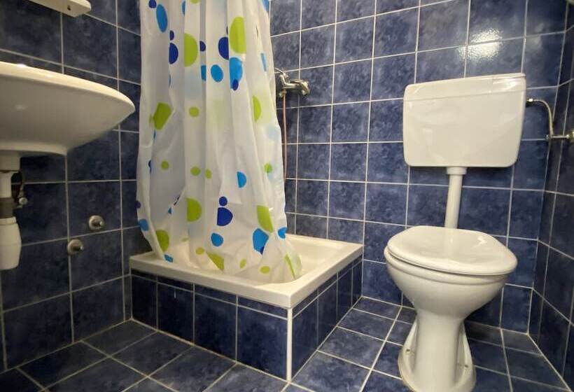 פנסיון Lighthouse Vodice