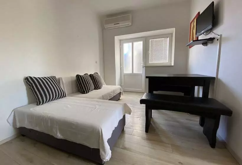 Majatalo Lighthouse Vodice