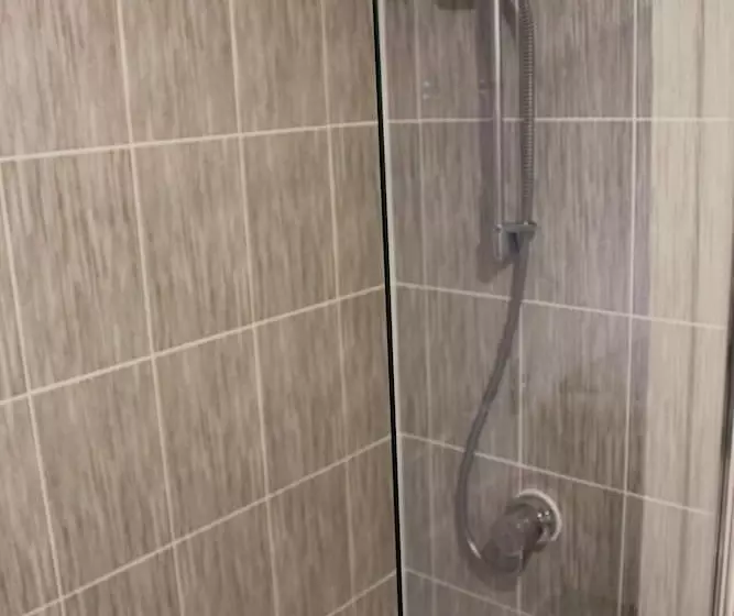 レジデンス Beautiful 1 Bed House In Peterborough