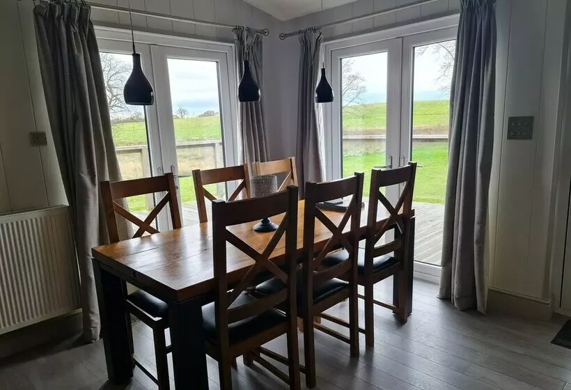 レジデンス Charming 3bed Lodge In Bury Saint Edmunds