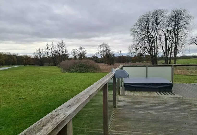 レジデンス Charming 3bed Lodge In Bury Saint Edmunds