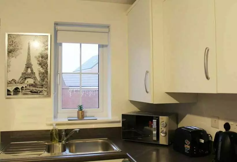 レジデンス Beautiful 1 Bed House In Peterborough