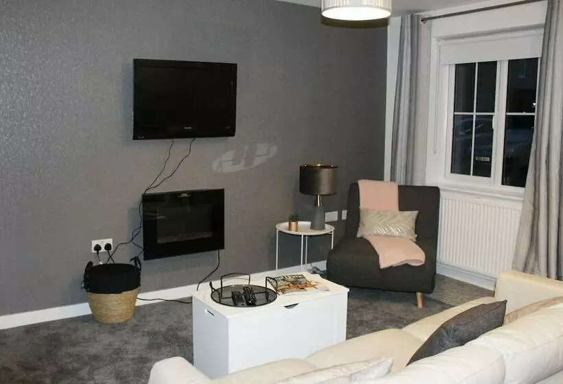 レジデンス Beautiful 1 Bed House In Peterborough