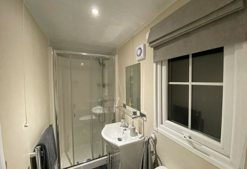 The Cabin At Glan Aber