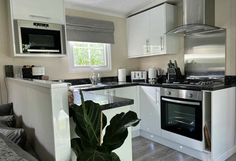 The Cabin At Glan Aber