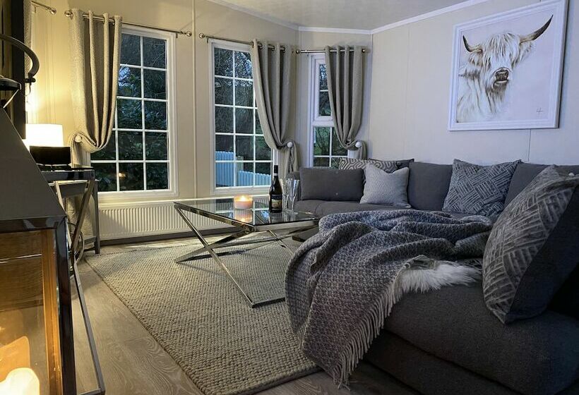 The Cabin At Glan Aber