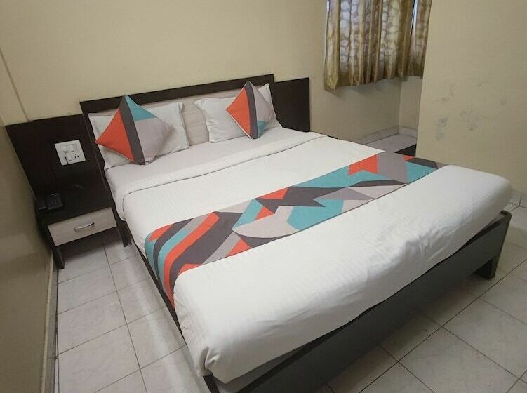 هتل Mukesh Residency