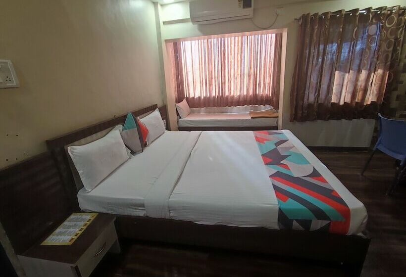 هتل Mukesh Residency