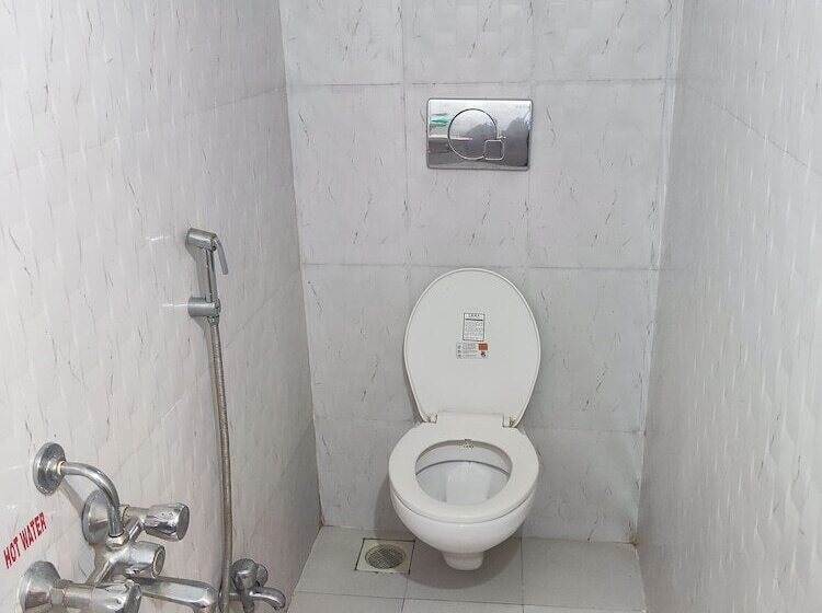 هتل Mukesh Residency