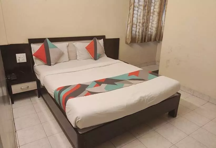 Hotelli Mukesh Residency