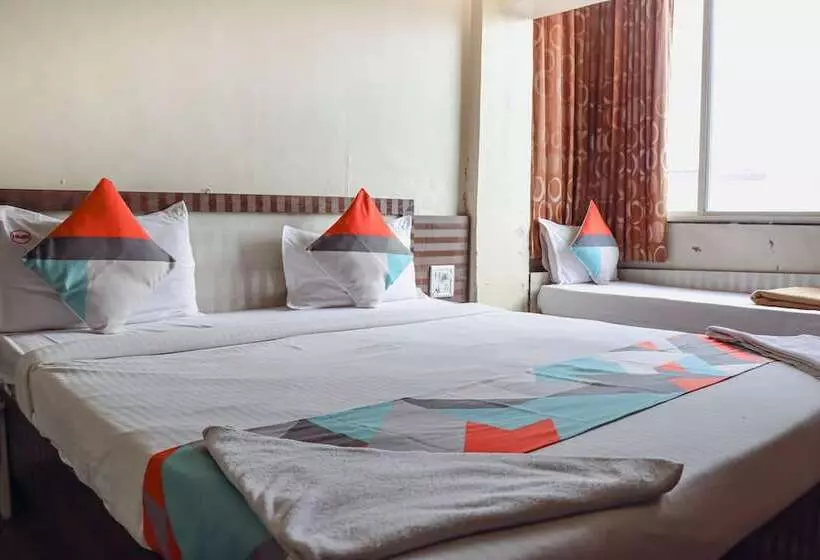 Hotelli Mukesh Residency