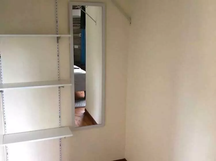 هتل The Blue Mahoe Treehouse