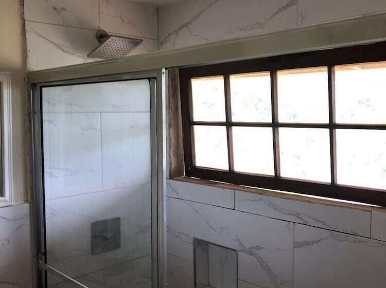 هتل The Blue Mahoe Treehouse