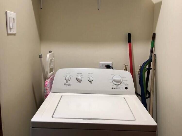 هتل The Blue Mahoe Treehouse