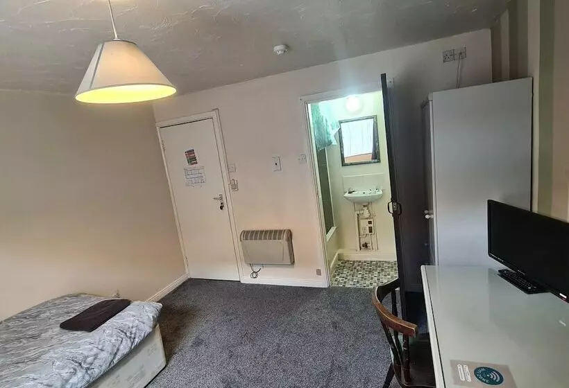 ペンション The Coach House