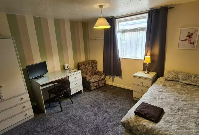 ペンション The Coach House