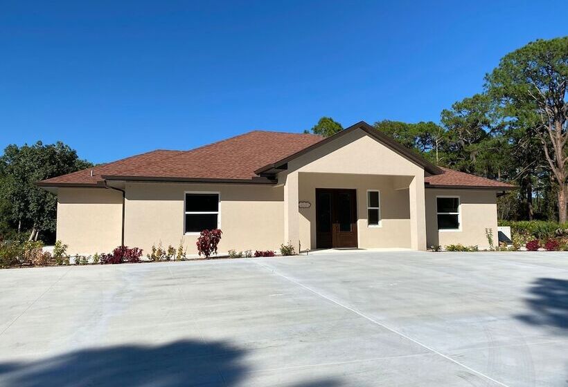 مبيت وإفطار Suite Dreams Guesthouse Aka Care Takeover Home