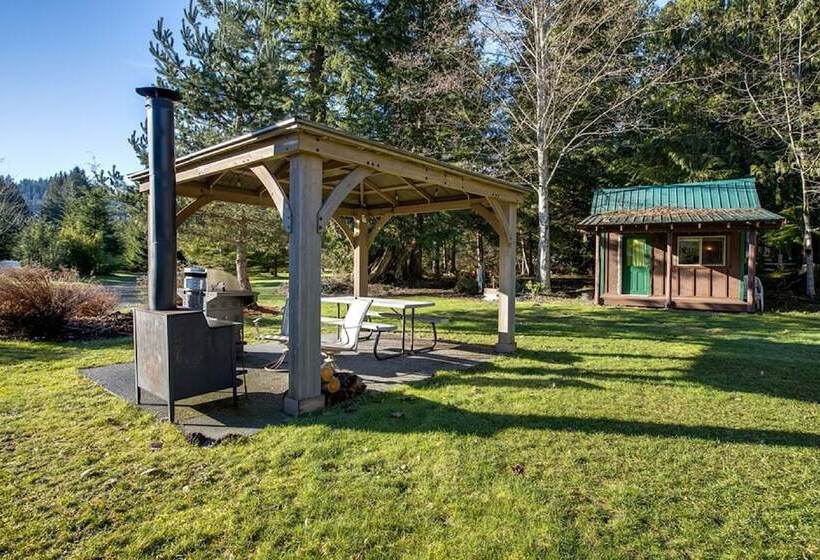 72mf Rustic Pets Ok Sleeps 2