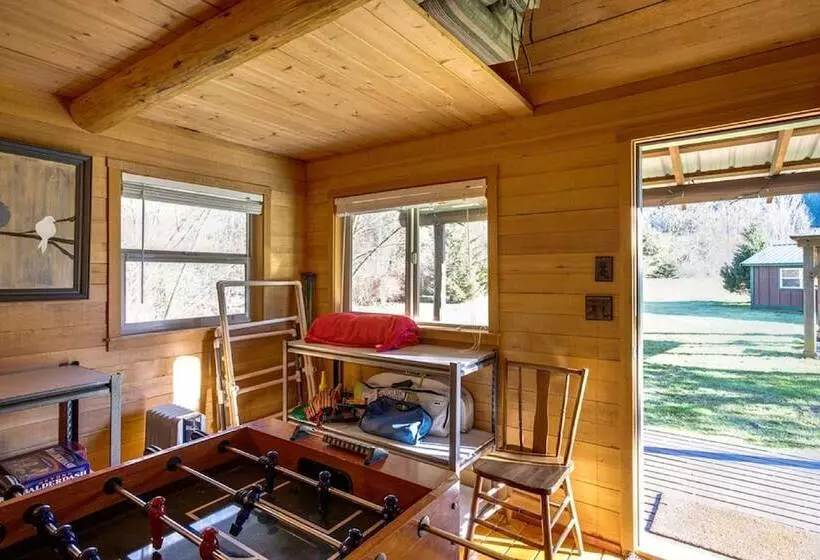 72mf   Rustic   Pets Ok   Sleeps 2