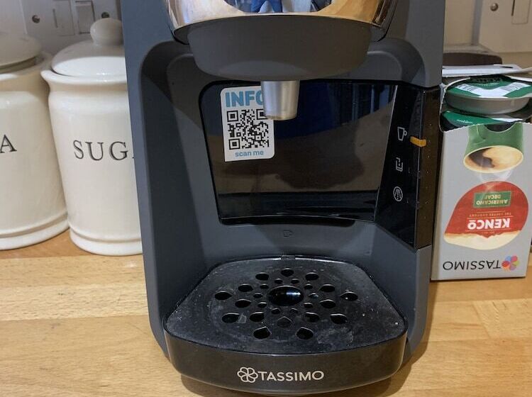 Come & Stay On A Real Norfolk Vineyard