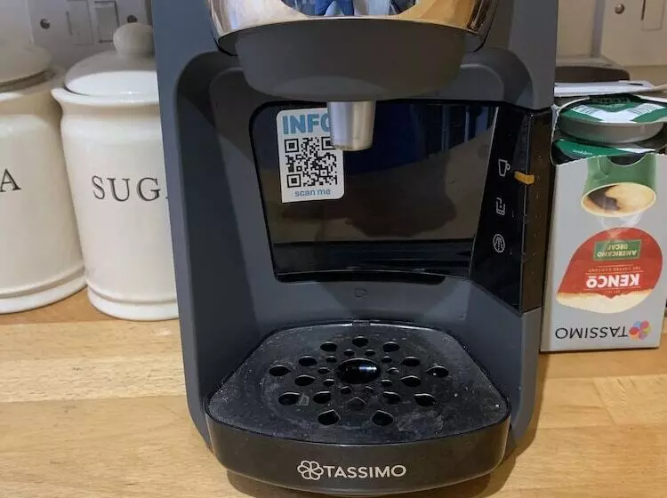 Come & Stay On A Real Norfolk Vineyard