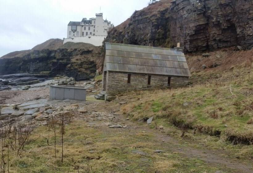 Bespoke Hand Built Shepherds Hut In Dunbeath