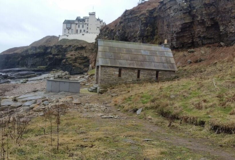 Bespoke Hand Built Shepherds Hut In Dunbeath