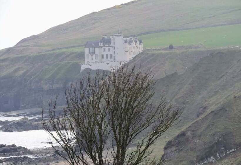 Bespoke Hand Built Shepherds Hut In Dunbeath