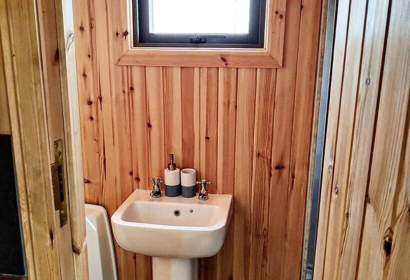 Bespoke Hand Built Shepherds Hut In Dunbeath