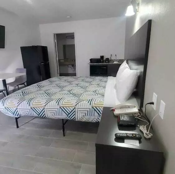 Motelli Studio 6 Branson West Mo Silver Dollar City