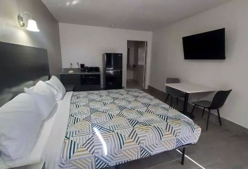 Motelli Studio 6 Branson West Mo Silver Dollar City