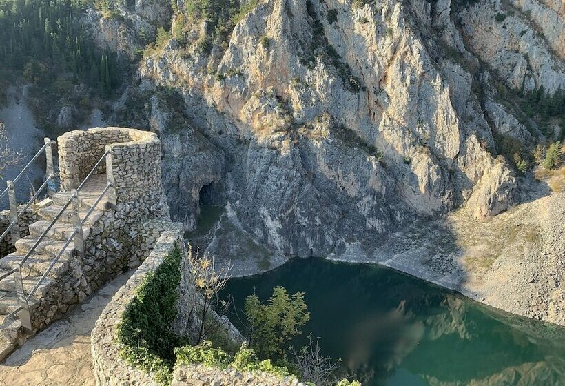 펜션 Imotski Blaue See Apartments , Pool