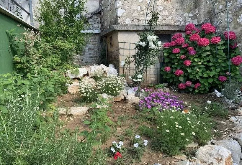 Majatalo Imotski Blaue See Apartments , Pool