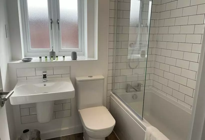 レジデンス Beautiful 3 Bed House In Derby With Parking