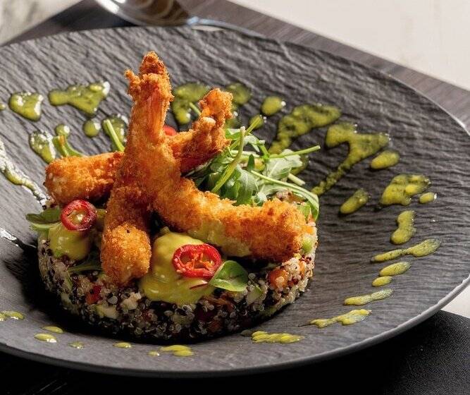 Hotel Cresanto Luxury Suites