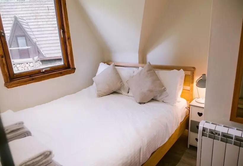 Hotelli Bright Star Lodge