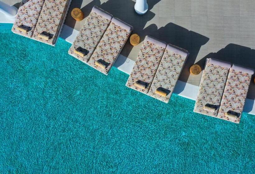 Hotel Cresanto Luxury Suites