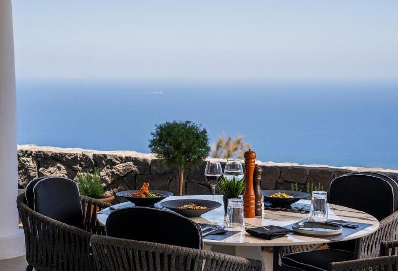 Hotel Cresanto Luxury Suites