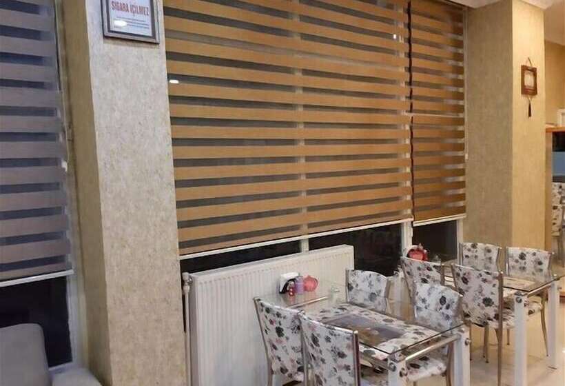 ホテル Lacin Apart