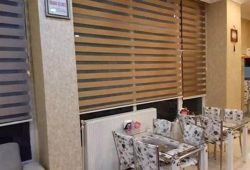 ホテル Lacin Apart