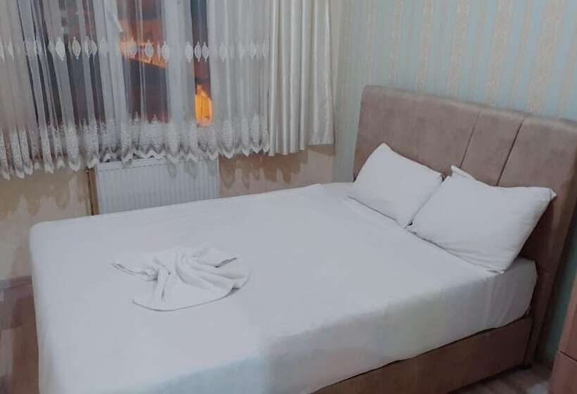 ホテル Lacin Apart