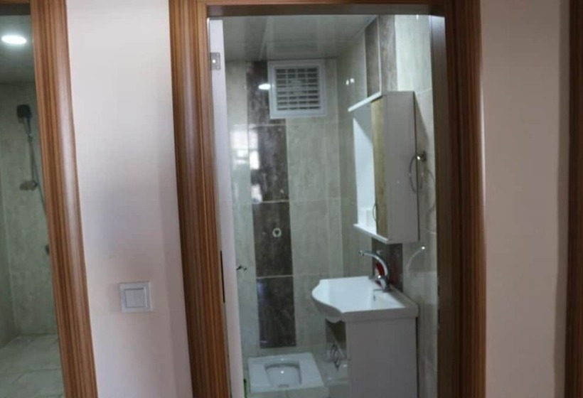 ホテル Lacin Apart