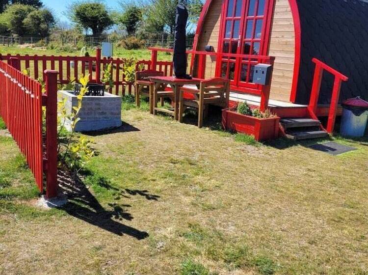 ホテル Lovely Glamping Dream Pod In St Austell, Cornwall