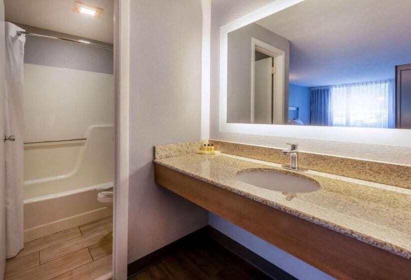 فندق Travelodge By Wyndham Charles Town/harpers Ferry