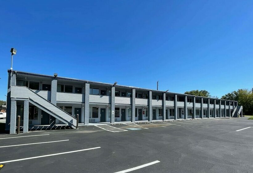 فندق Travelodge By Wyndham Charles Town/harpers Ferry