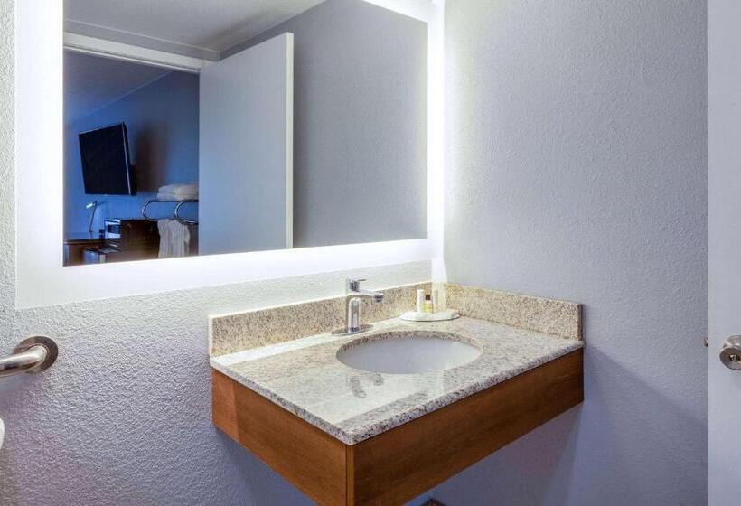 فندق Travelodge By Wyndham Charles Town/harpers Ferry