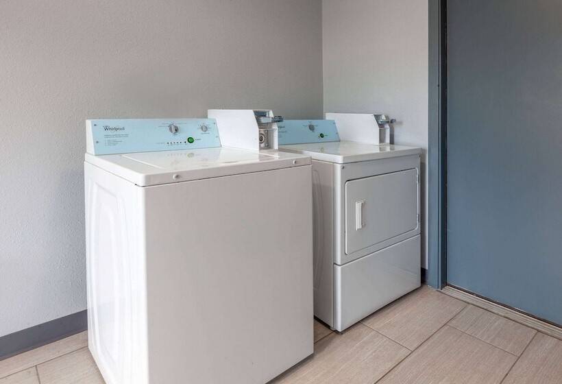 فندق Travelodge By Wyndham Charles Town/harpers Ferry