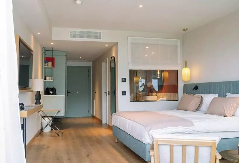 Hotelli A Rosa Gardasee