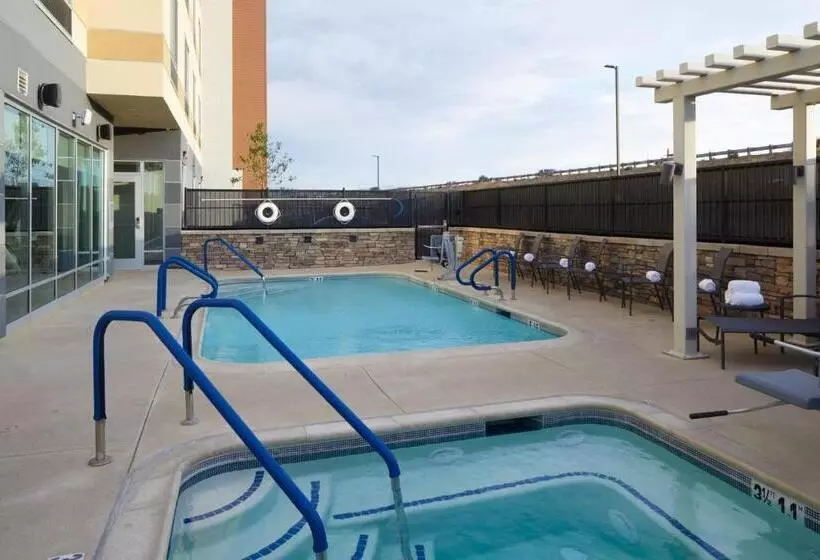ホテル Fairfield By Marriott Inn & Suites Palmdale West