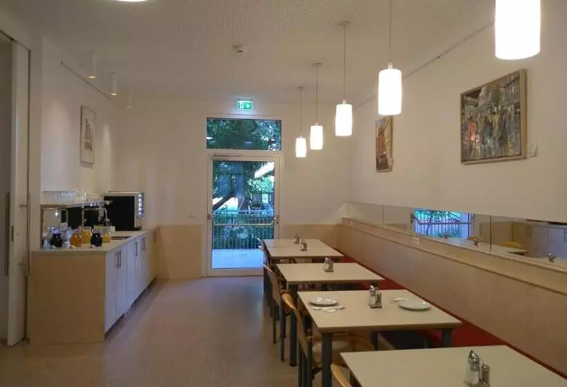 Haus Mobene   Hotel Garni